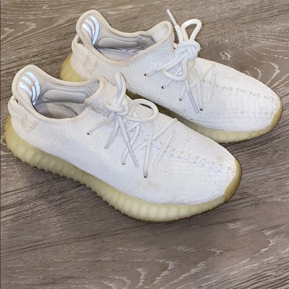 White sneakers us 6(men) unisex machine washable